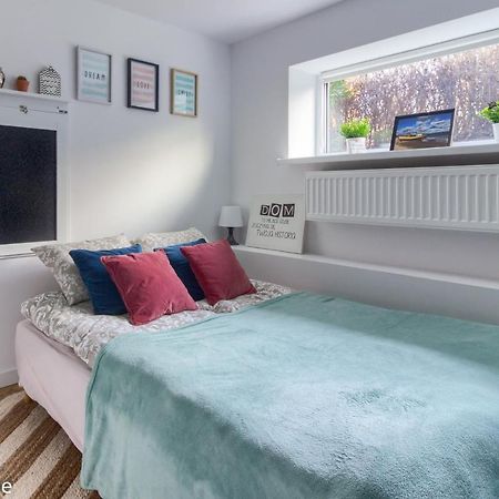 M&R Apartament Smart&Bright Batorego 16, Netflix, Free Wifi, Metro I Park Pole Mokotowskie, Stodola, Self Check-In, 5 Minut Od Centrum Warszawa Eksteriør billede