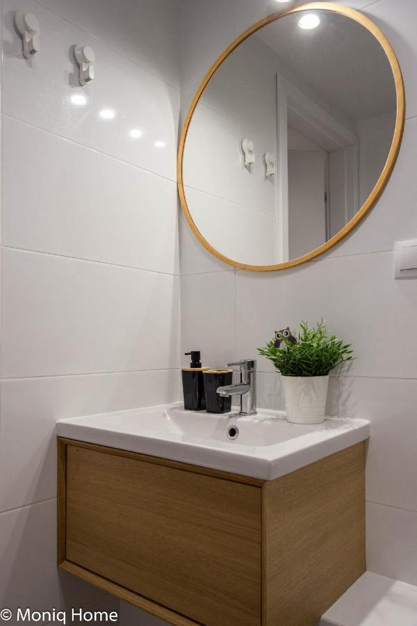 M&R Apartament Smart&Bright Batorego 16, Netflix, Free Wifi, Metro I Park Pole Mokotowskie, Stodola, Self Check-In, 5 Minut Od Centrum Warszawa Eksteriør billede